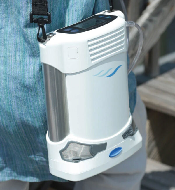 CAIRE Freestyle Comfort 8 Cell Battery Portable Oxygen Concentrator